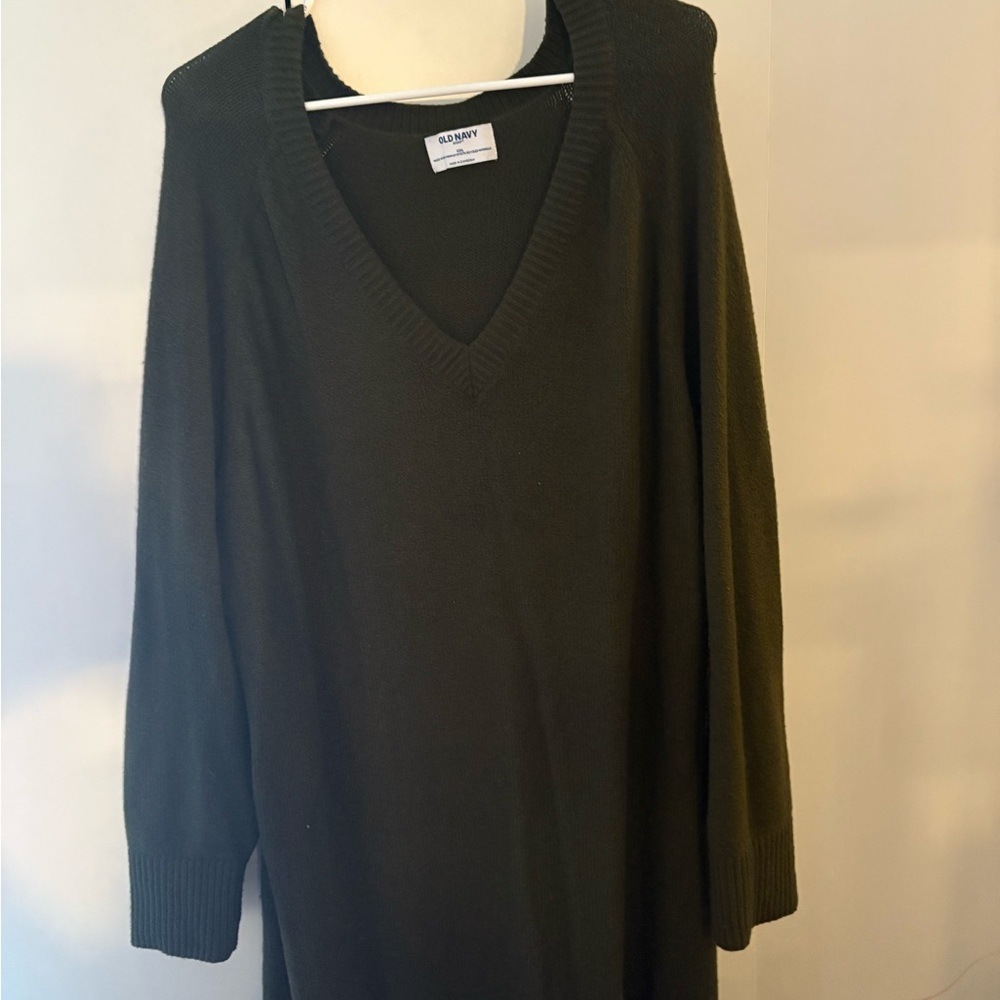Old Navy Deep Green V-Neck Sweater Dress